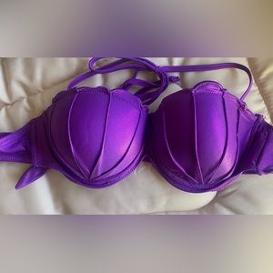 Little mermaid bikini top.